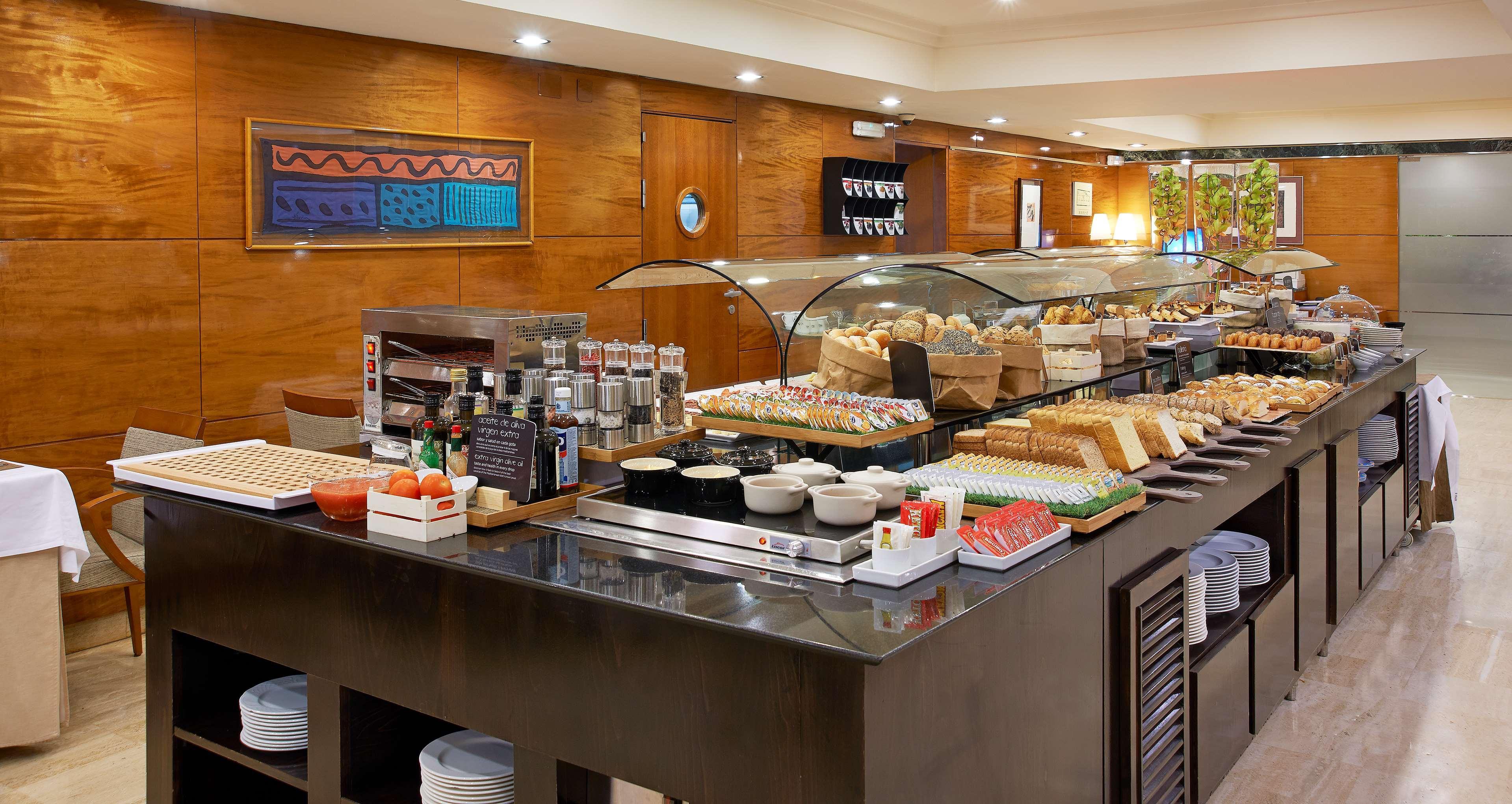 Nh Eixample Hotel