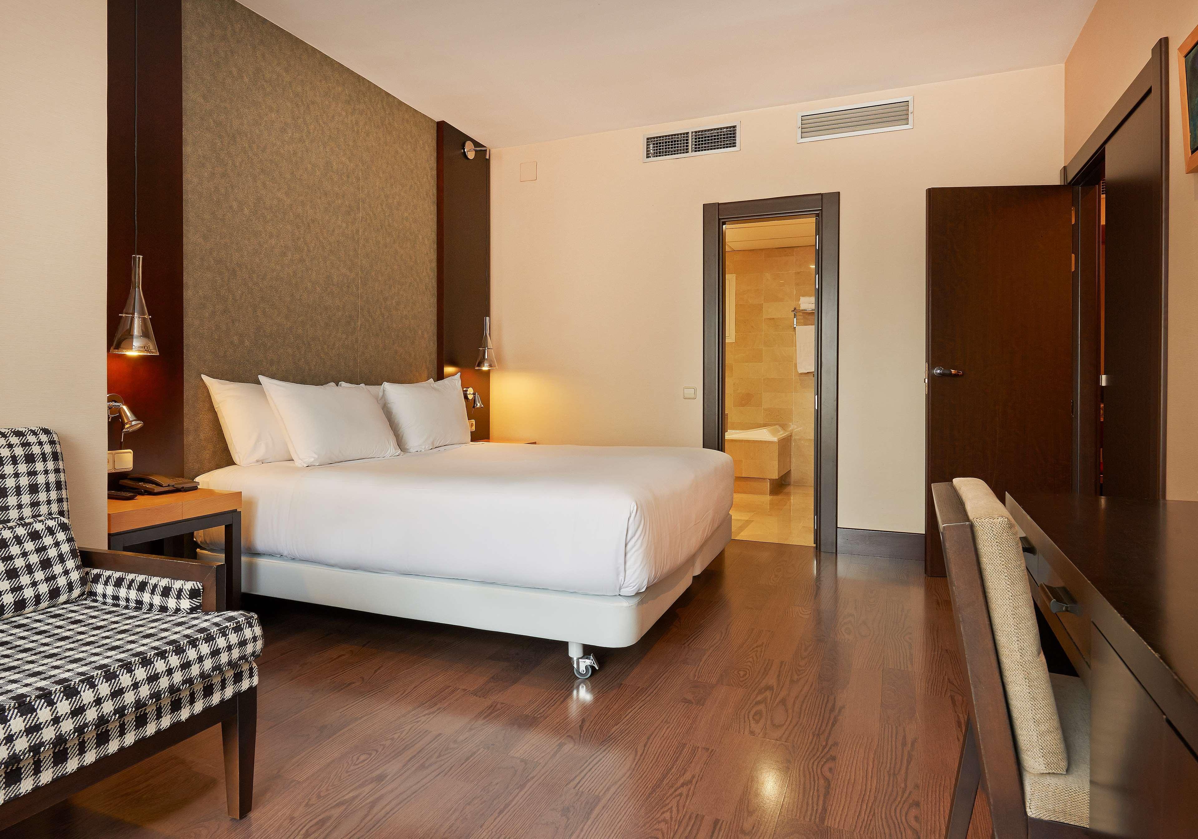 Hotel Nh Eixample Barcelona