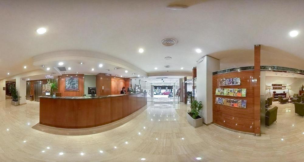 Nh Eixample Hotel 3*