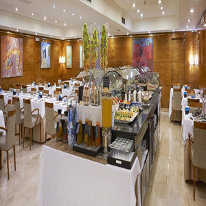 Nh Eixample Hotel 3*