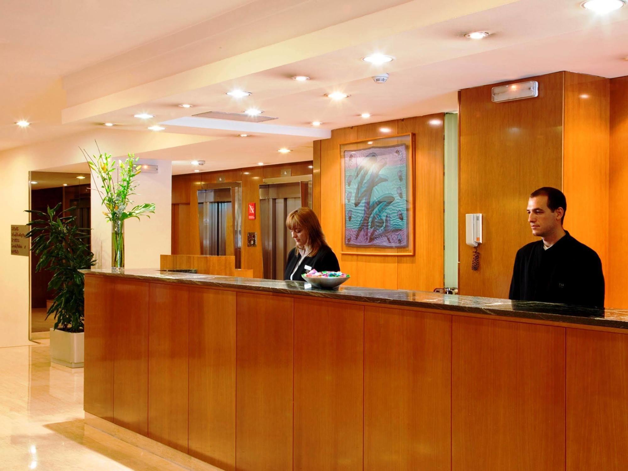 Nh Eixample Hotel 3*